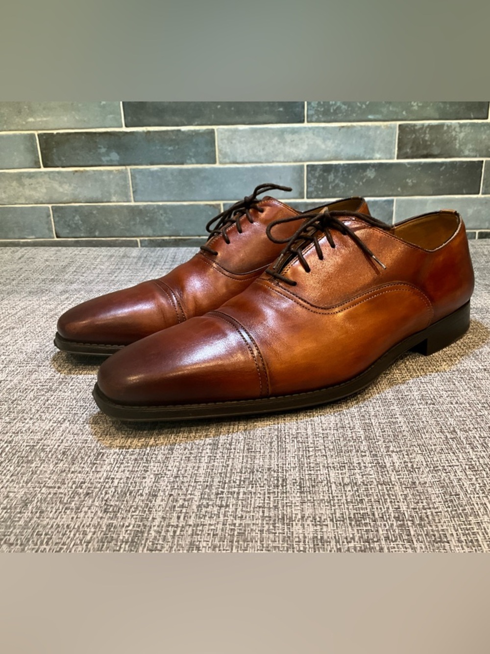 Magnanni Men's Handcrafted Leather Cap-Toe Oxford Dress Shoes In Cognac - Picture 3 of 16